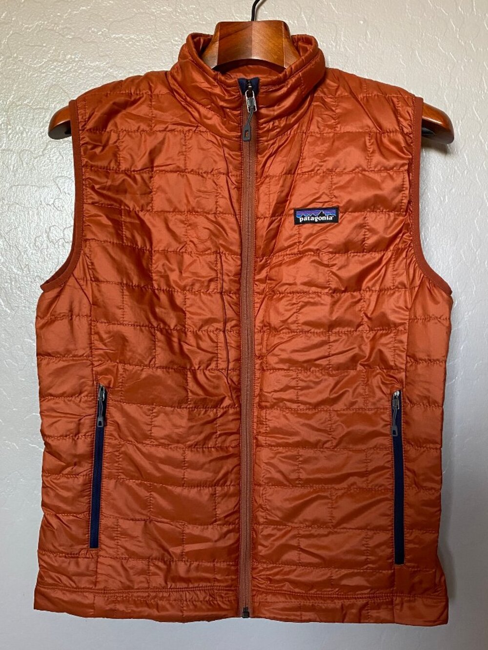 Patagonia Nano Puff Vest Mens Small Orange / Red Quilted Packable Primaloft